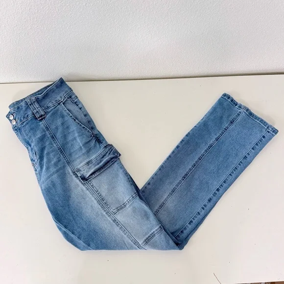 Madden NYC Cargo Jeans with Front Seam Detail - Y2K Style Women’s Size 8 EUC - Picture 6 of 13